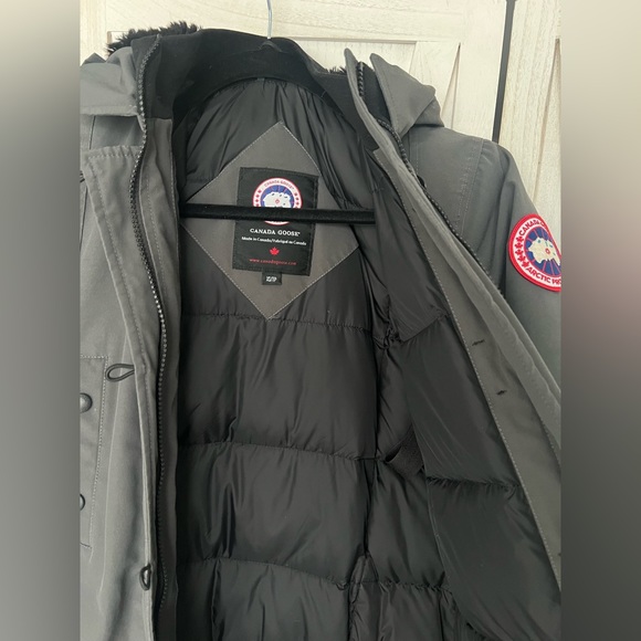 Kensington Parka Fusion Fit size XS in excellent condition. No stains or holes - Picture 5 of 5